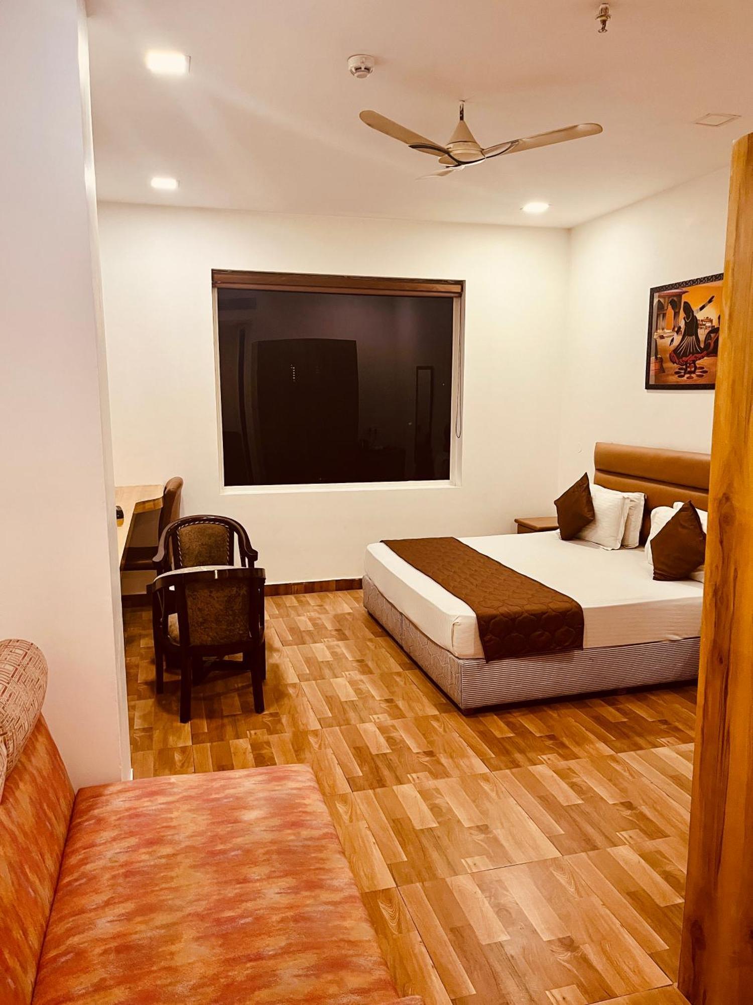 Amora Rooms Dwarka Nova Deli Exterior foto
