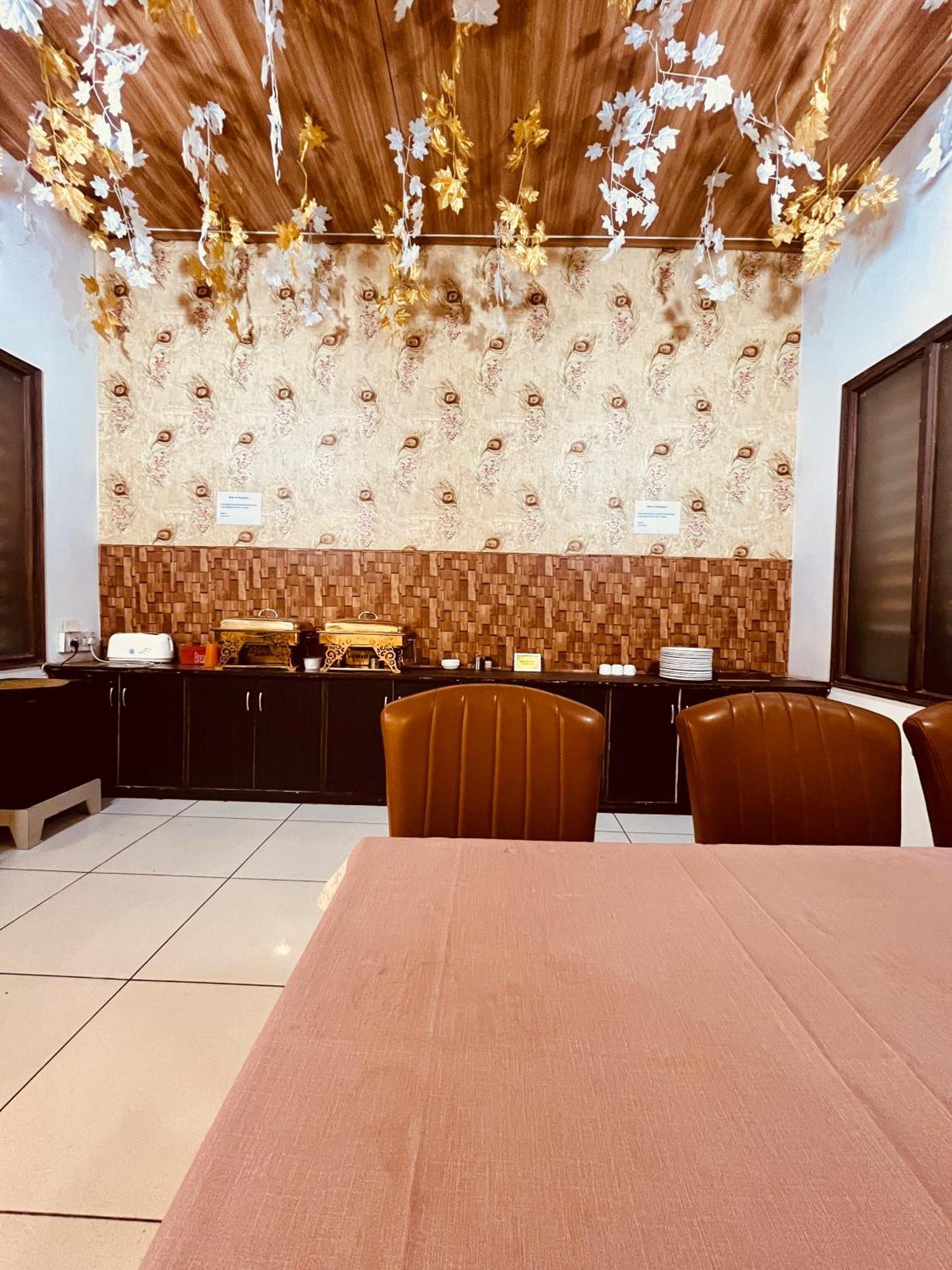 Amora Rooms Dwarka Nova Deli Exterior foto