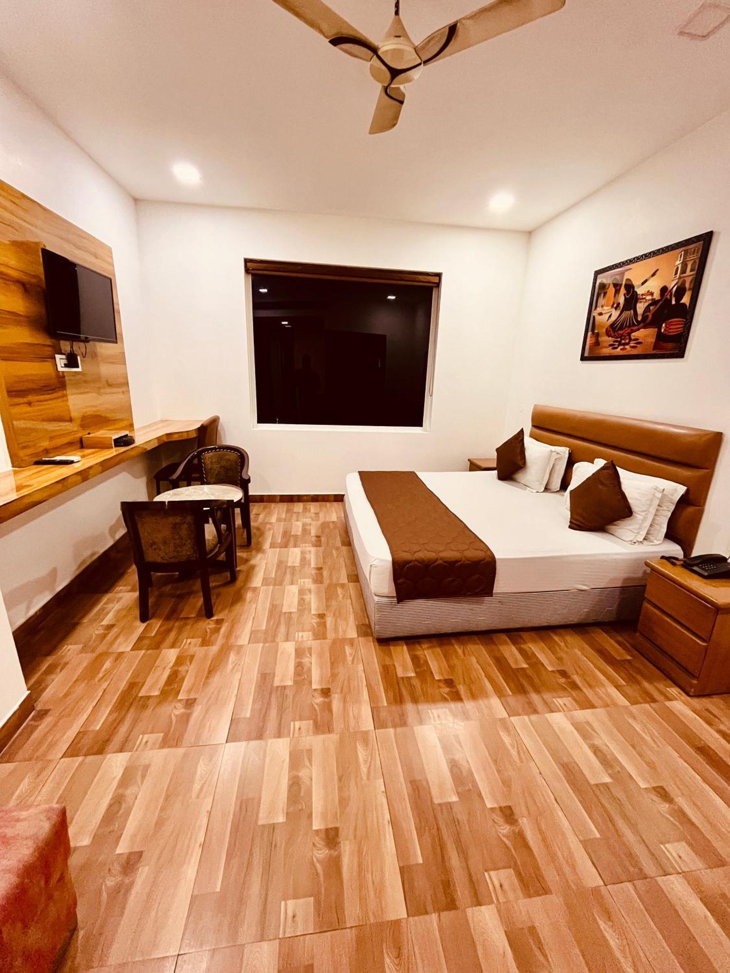Amora Rooms Dwarka Nova Deli Exterior foto